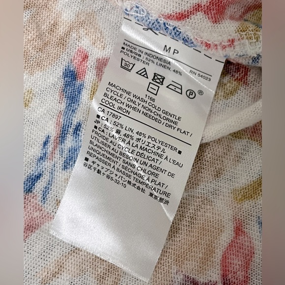 Banana Republic Knit Tee Size Medium - Picture 6 of 6